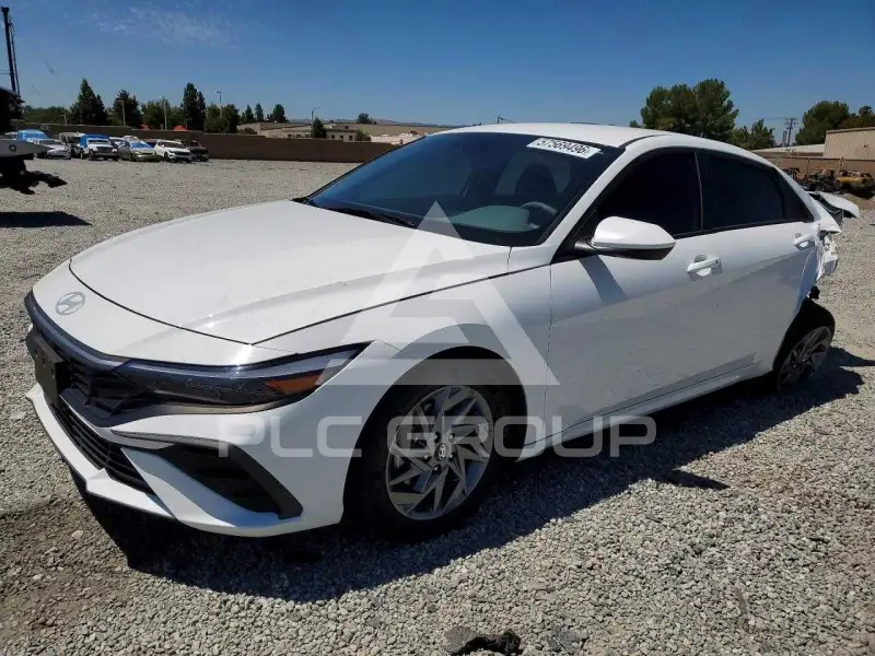 2024 Hyundai Elantra фото