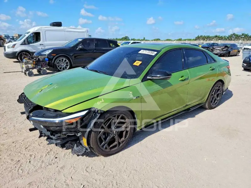 2024 Hyundai Elantra фото