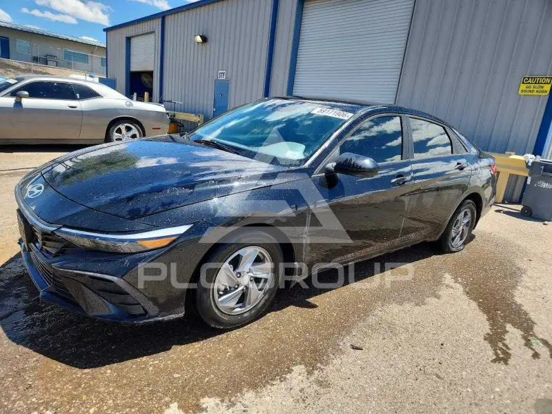 2024 Hyundai Elantra фото