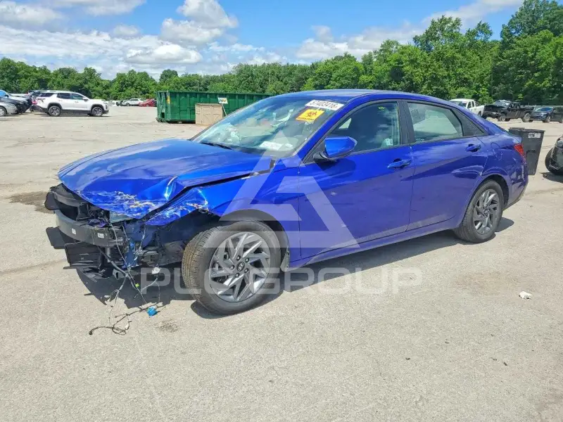 2024 Hyundai Elantra photo