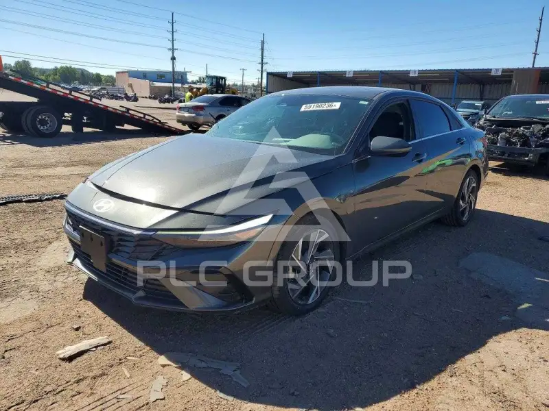 2024 Hyundai Elantra фото