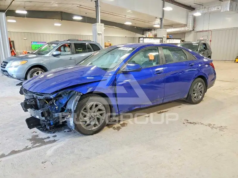 2024 Hyundai Elantra фото