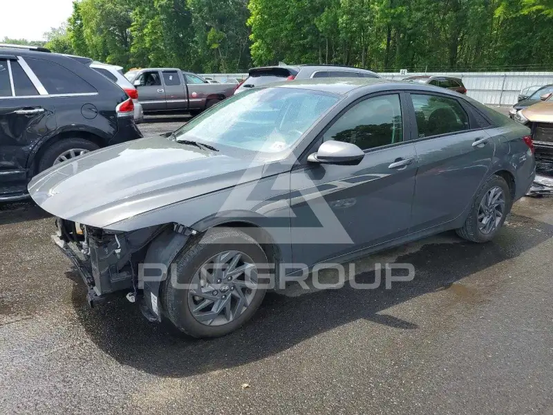 2024 Hyundai Elantra photo