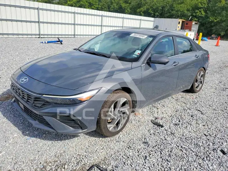 2024 Hyundai Elantra photo