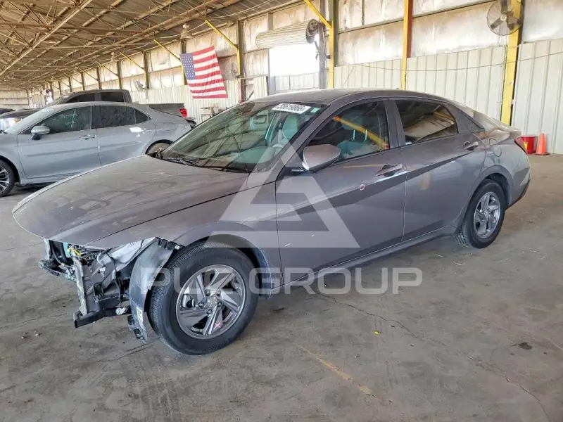 2024 Hyundai Elantra photo