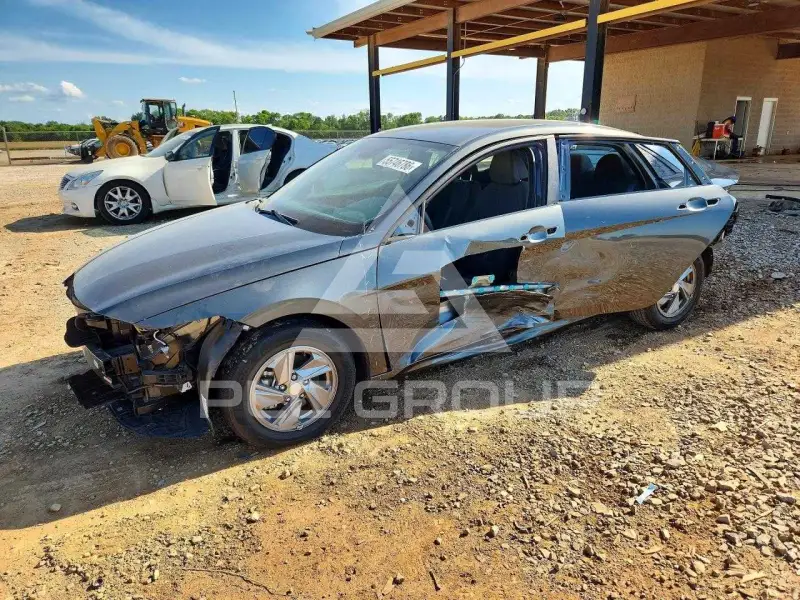 2024 Hyundai Elantra фото
