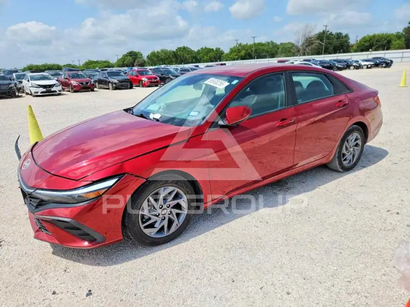 2024 Hyundai Elantra фото