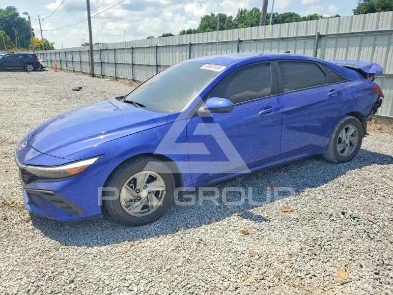 2024 Hyundai Elantra photo