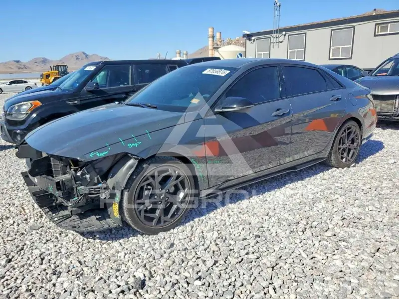 2024 Hyundai Elantra фото
