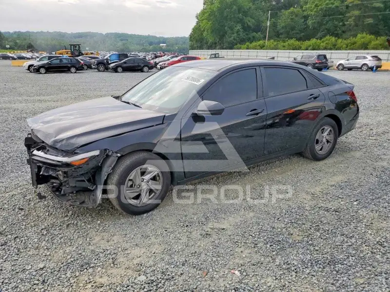 2024 Hyundai Elantra фото