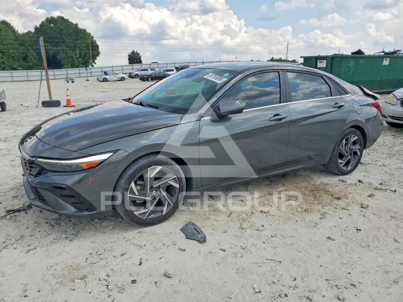 2024 Hyundai Elantra фото