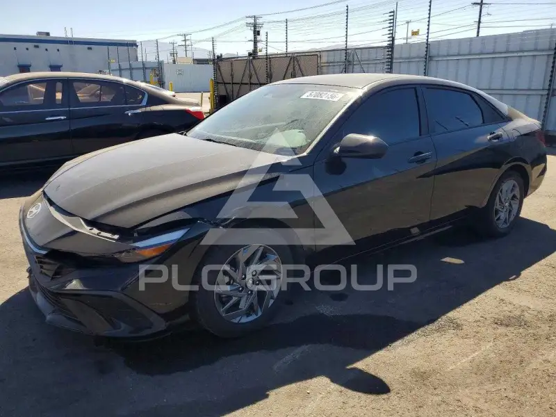 2024 Hyundai Elantra photo