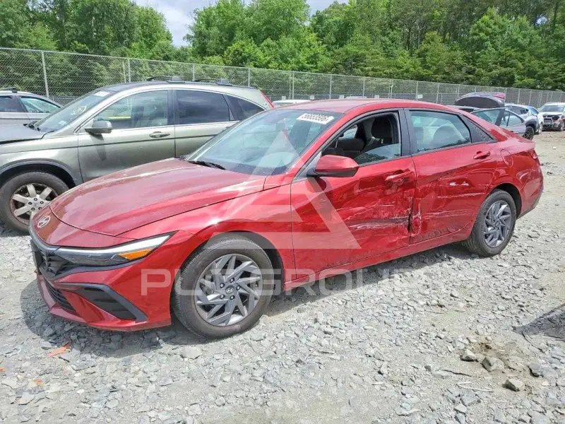 2024 Hyundai Elantra photo