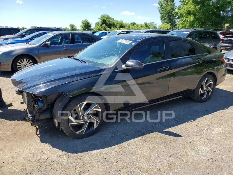 2024 Hyundai Elantra photo