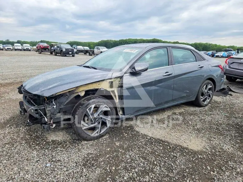 2024 Hyundai Elantra фото