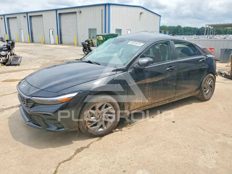 2024 Hyundai Elantra фото