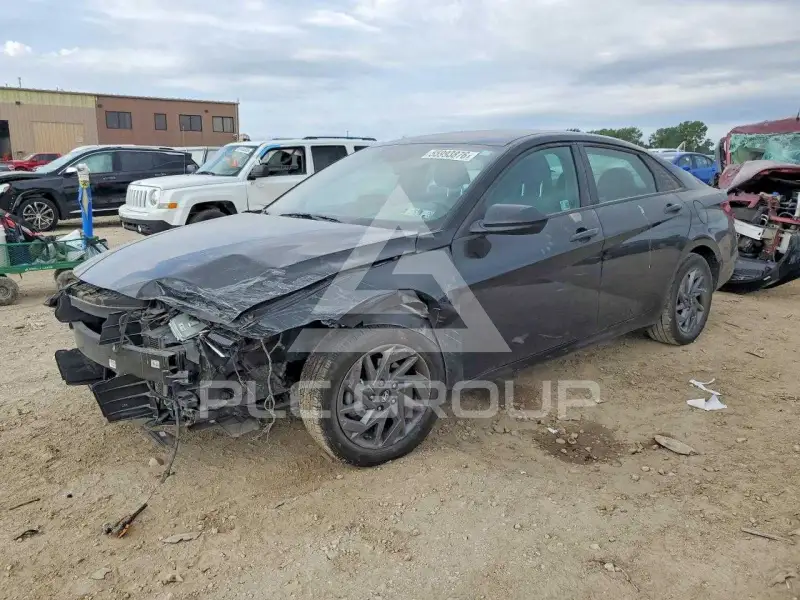 2024 Hyundai Elantra фото
