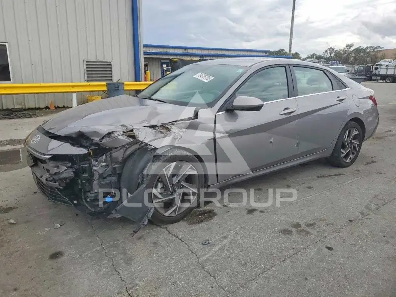 2024 Hyundai Elantra фото