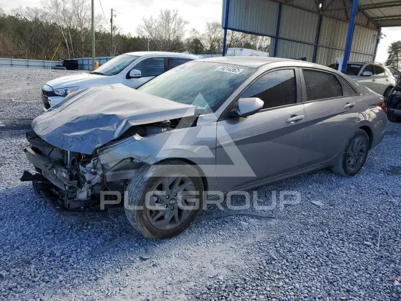 2024 Hyundai Elantra фото