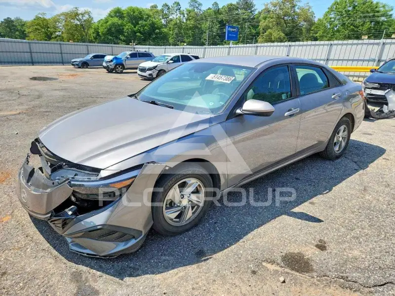 2024 Hyundai Elantra photo