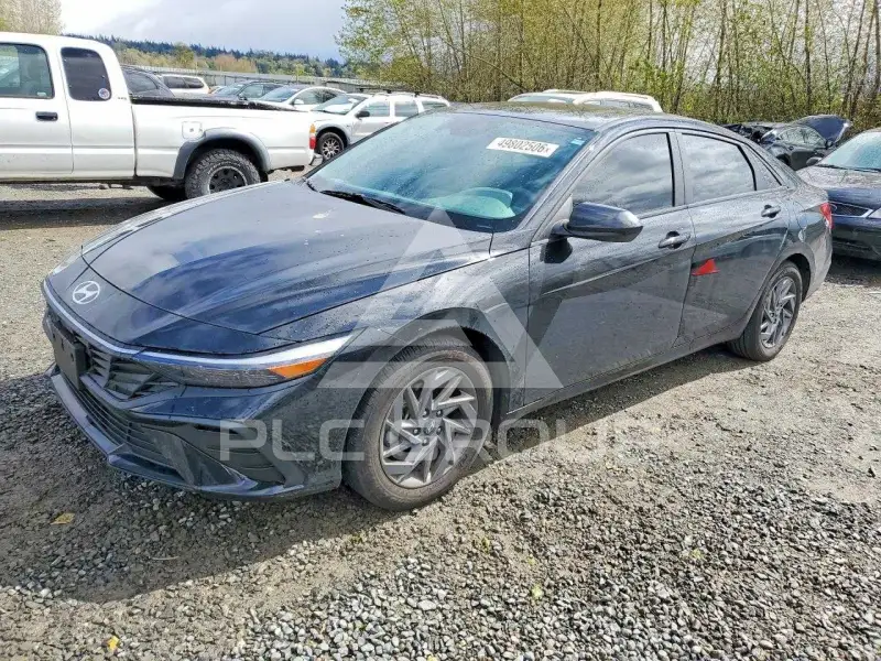 2024 Hyundai Elantra фото