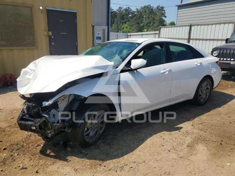 2024 Hyundai Elantra photo
