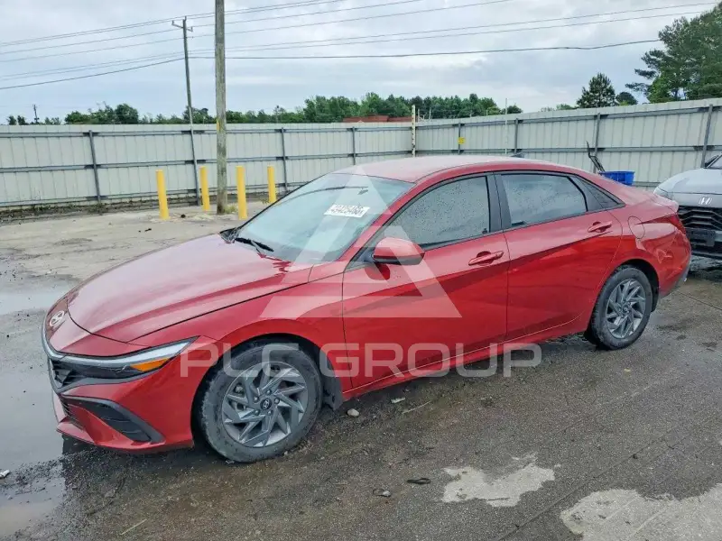 2024 Hyundai Elantra фото