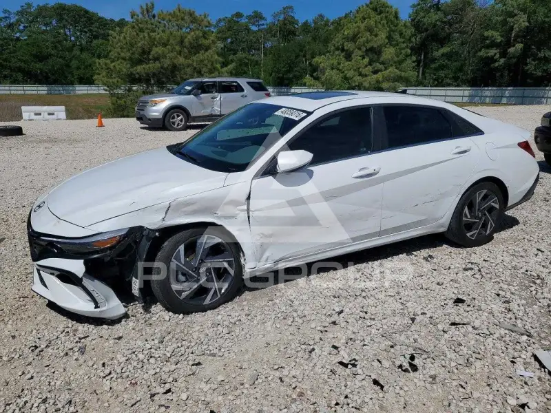2024 Hyundai Elantra фото