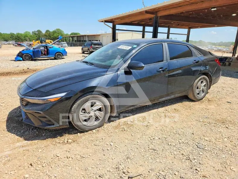 2024 Hyundai Elantra фото