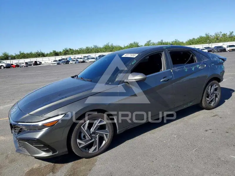 2024 Hyundai Elantra фото