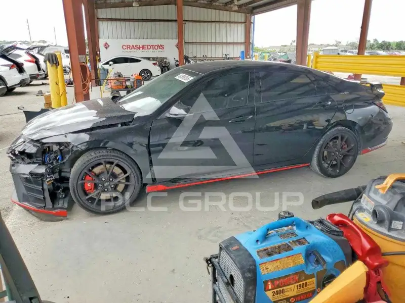 2024 Hyundai Elantra photo