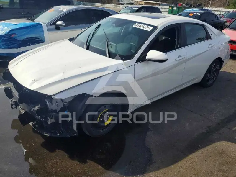 2024 Hyundai Elantra фото