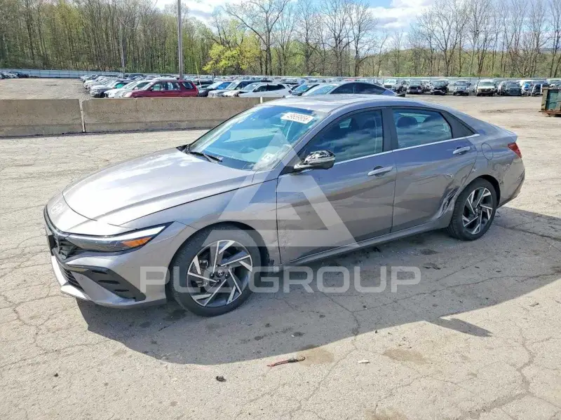 2024 Hyundai Elantra фото