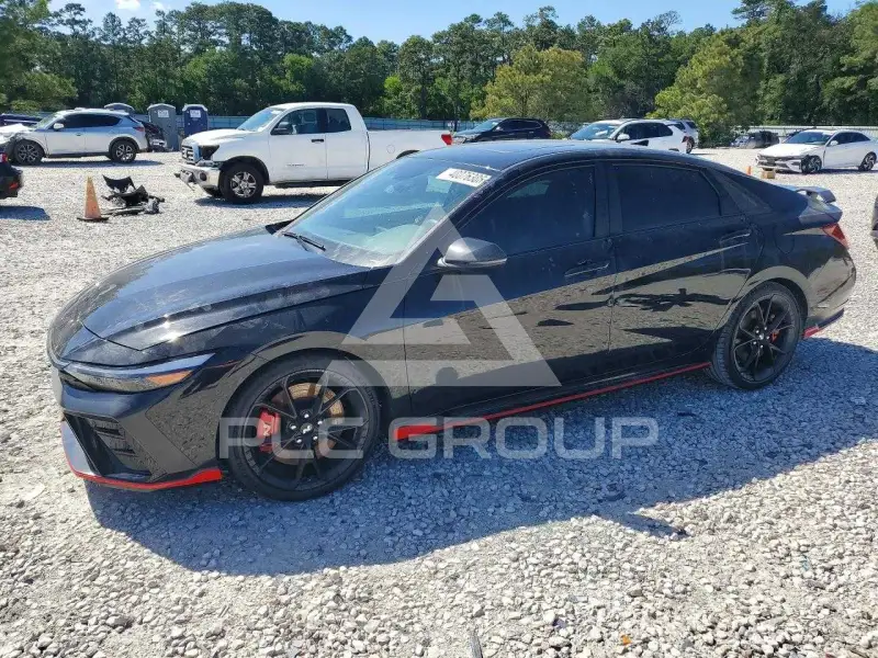 2024 Hyundai Elantra photo