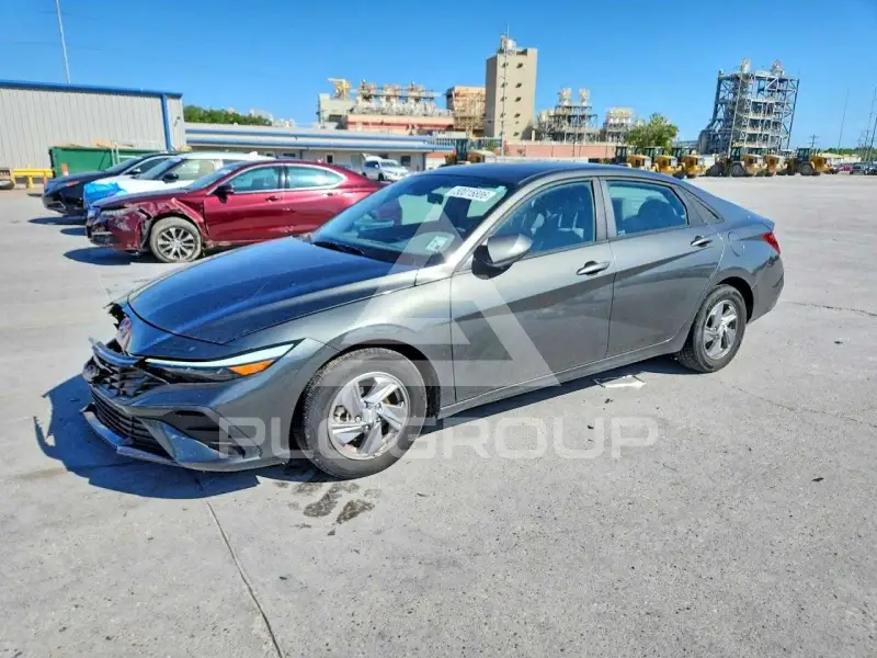 2024 Hyundai Elantra фото