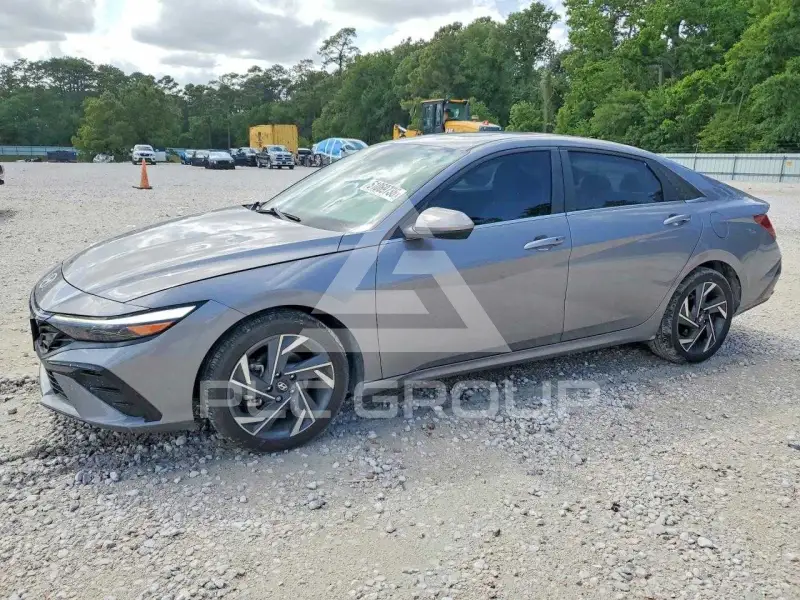 2024 Hyundai Elantra фото
