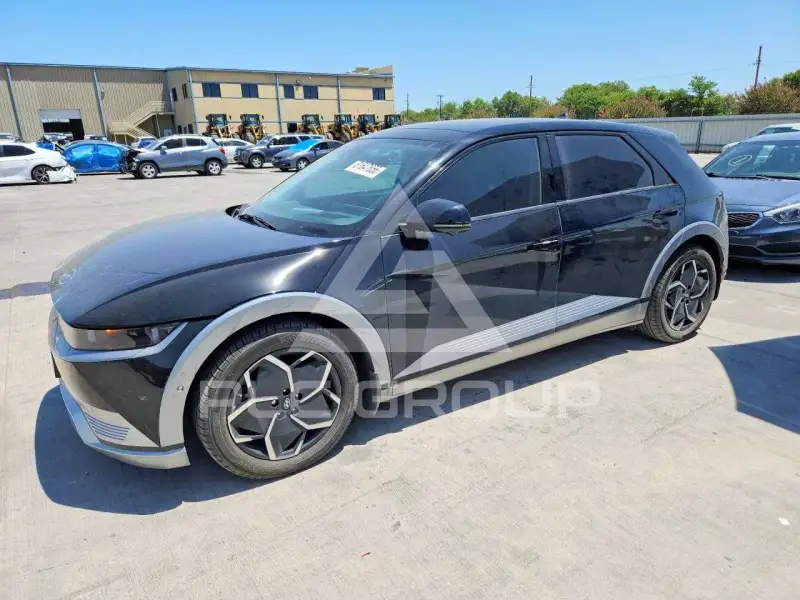 2024 Hyundai Ioniq photo