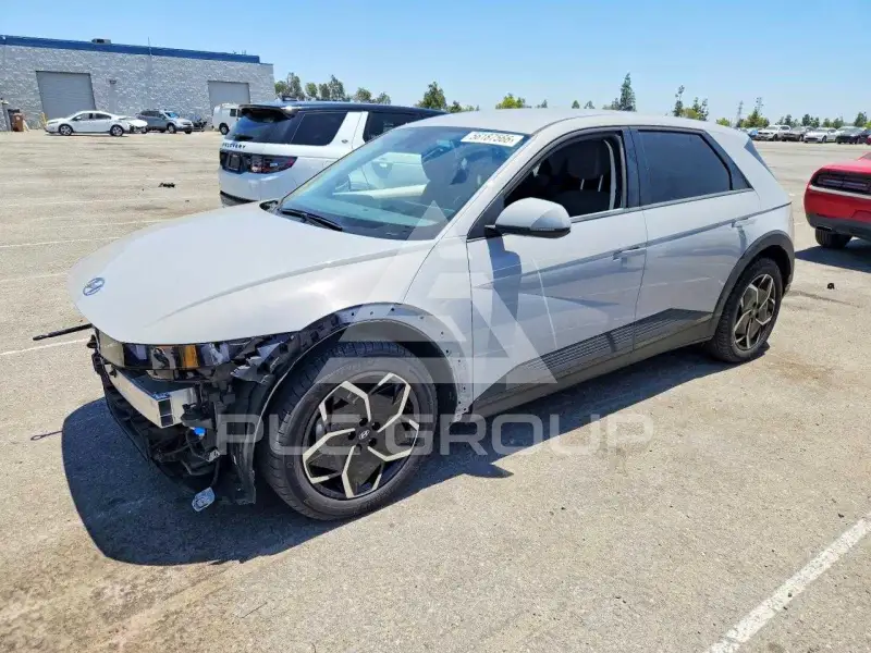 2024 Hyundai Ioniq photo