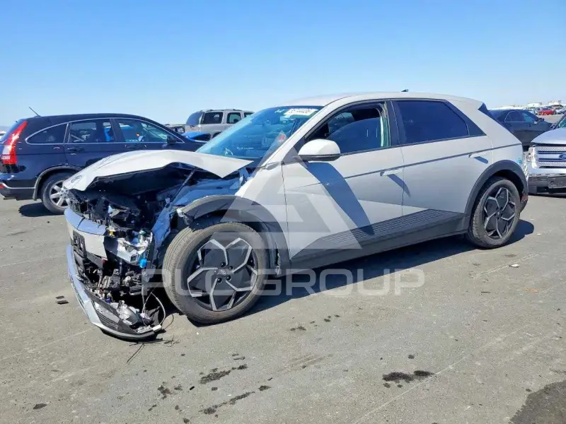 2024 Hyundai Ioniq photo