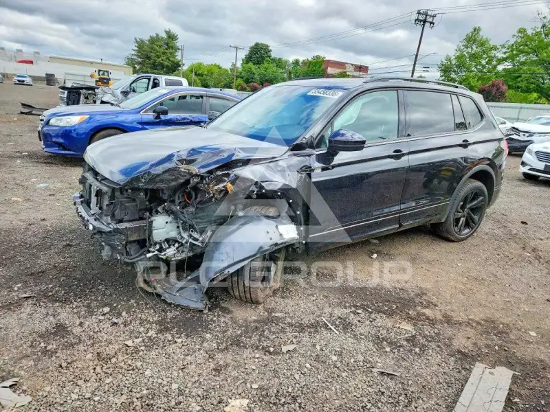 2024 Volkswagen Tiguan photo