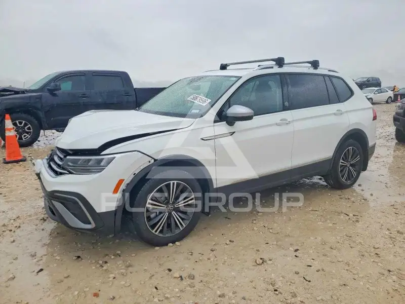 2024 Volkswagen Tiguan photo