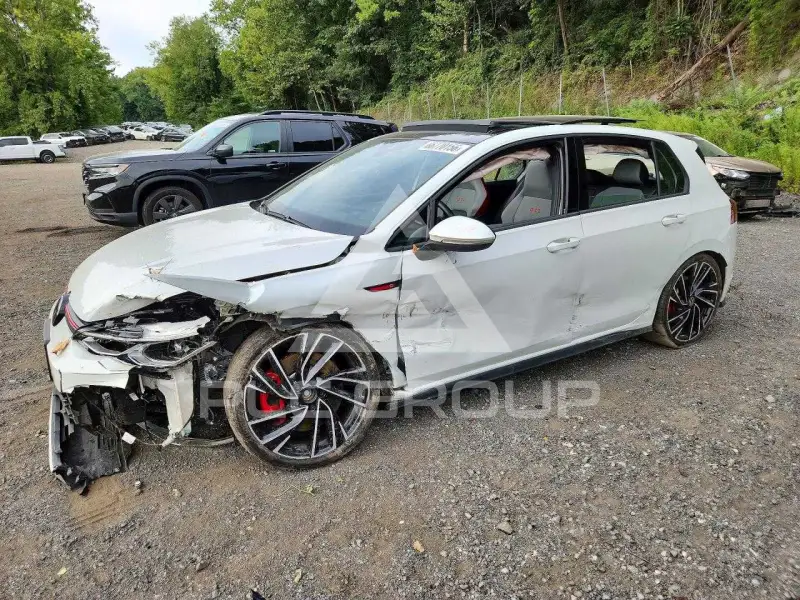 2024 Volkswagen GTI photo