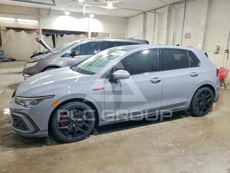 2024 Volkswagen GTI фото
