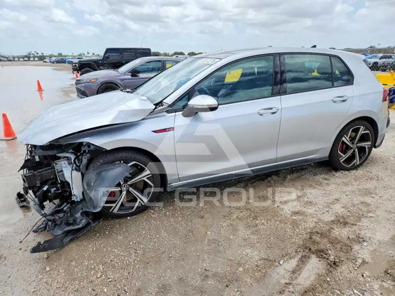 2024 Volkswagen GTI фото