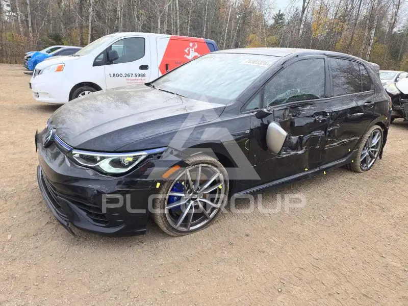 2024 Volkswagen GOLF photo