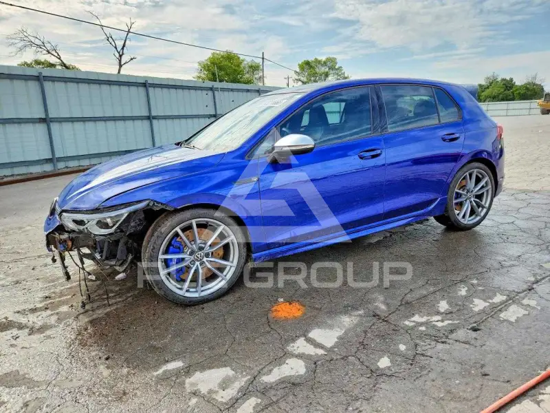 2024 Volkswagen GOLF photo