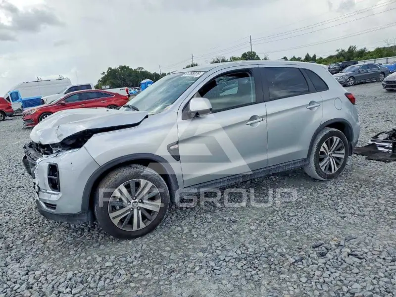 2025 Mitsubishi OUTLANDER фото