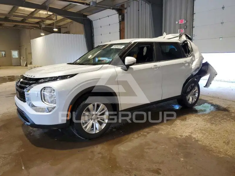 2025 Mitsubishi OUTLANDER фото