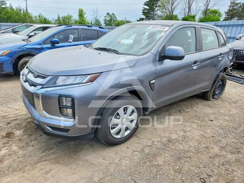 2025 Mitsubishi OUTLANDER photo