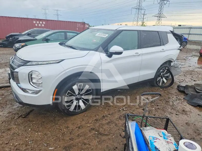 2025 Mitsubishi OUTLANDER фото